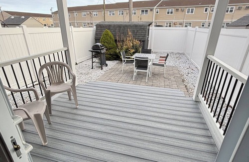 Southend Maison | Modern & Recently Renovated Beach house. Sleeps 6