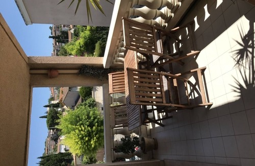 Le Cannet Appartement | Modern renovated 2-bedroom apartment in a quiet area, 3km from La Croisette and from the air-conditioned beaches