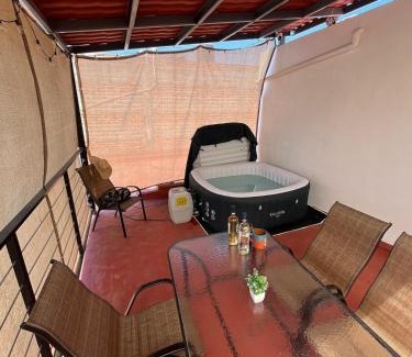 Tequila Appartement | Modern Residence Agave Dorado with AC and HotTub
