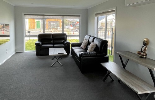 Paraparaumu Maison | Modern Retreat in Paraparaumu