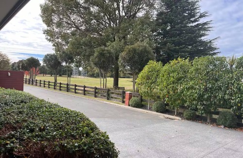 Christchurch Maison | Private, Clean and Close to Airport