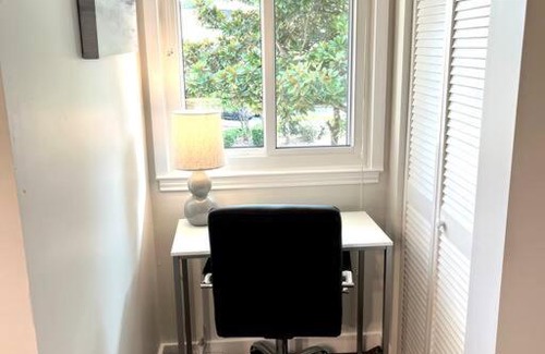 Huntsville Appartement | Modern Rocket City Condo - 3 min to Mid-City