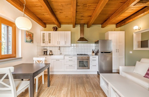 Vernazza Maison | Modern & Romantic Stone House !