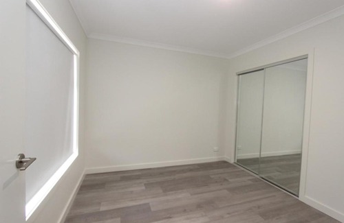 Maribyrnong Maison | Modern room with shared facilities