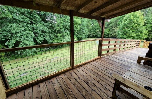 Rocky Grove Appartement | Modern & Rustic Apt (3beds) Across From Natl Park!
