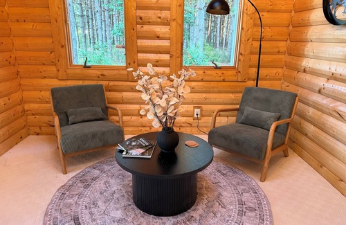 Mountain Maison | Modern Rustic Cabin - 2BR/1BA + Kid-Friendly Bunk Room & Fireplace