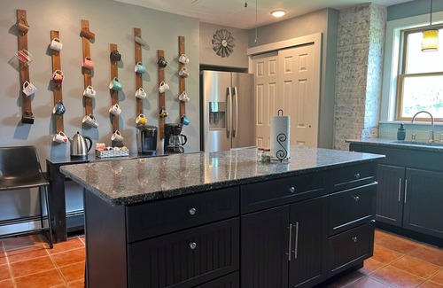 Haines Falls Maison | Modern Rustic-Skiing, King Beds, Hiking, Firepit, Grill, AirTub-Hunter Mtn Haven