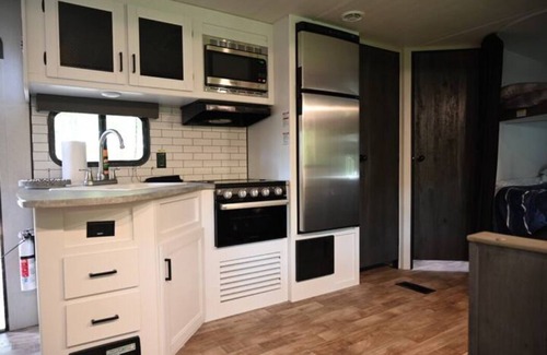 Catskill Maison | Modern RV Camper #2: Sleeps 6, Pet-friendly, Surrounded by Nature