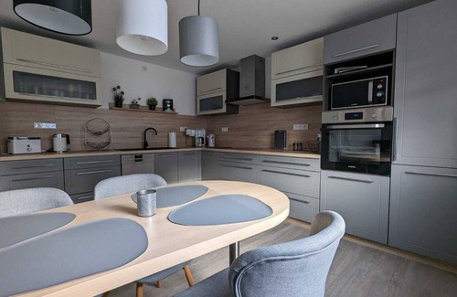 Brake Maison | Modern semi-detached house with large garden