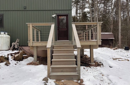 Accord Cabine | Modern, Serene Cabin with Outdoor Fireplace in Kerhonkson