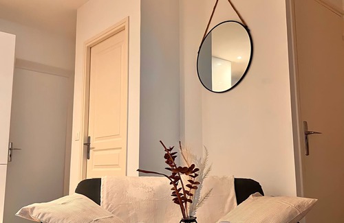 Brunoy Appartement | Modern Spa - Cozy & Chic Jaccuzi / Hyper center 🌹
