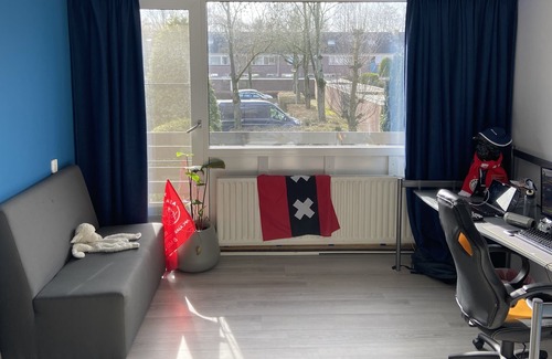Muiden Maison | Maison moderne, spacieuse et charmante près d'Amsterdam - espace de stationnement privé avec chargeur