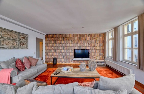 Ghent City Centre Appartement | Modern Spacious Apartment in Ghent's Vibrant Heart