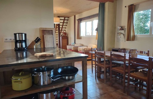 Paulhiac Maison | Modern spacious barn conversion surrounded by nature with shared swimming pool