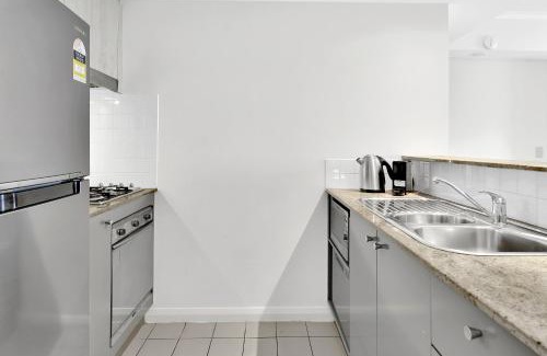 Chatswood Appartement | Modern spacious Chatswood Apartment H1016