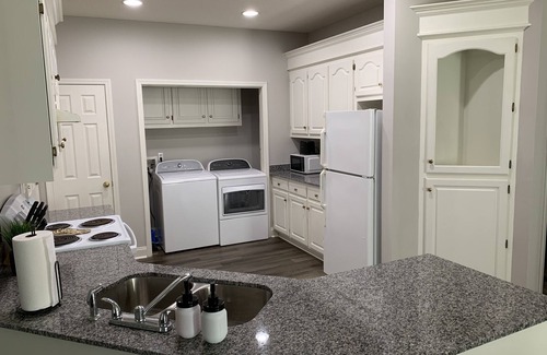 Sumter Maison | Modern & Spacious Duplex