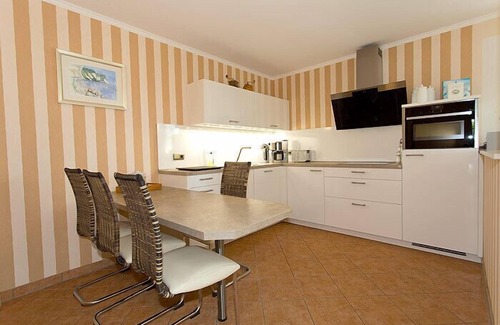 Sehlen Appartement | Moderne, spacieux, meublé de haute qualité, appartement pour 2-3 personnes