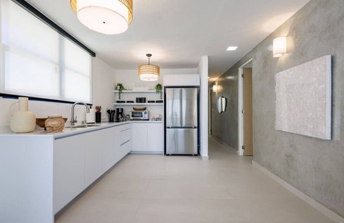 Eleanor Roosevelt Maison | Modern & Spacious Retreat in Hato Rey | Unit 2
