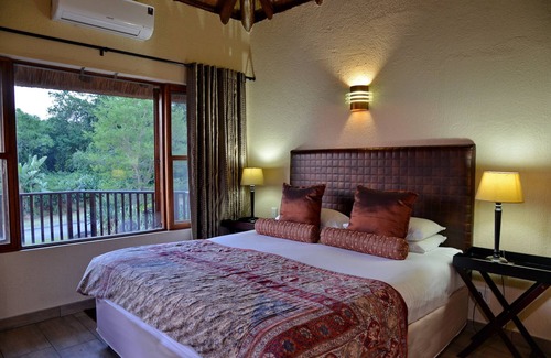 Hazyview Cabine | Villa moderne et spacieuse à quelques minutes du parc national Kruger.