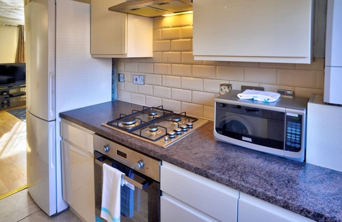 Custom House Maison | LUXURY ExCEL LONDON HOUSE