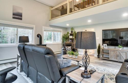 Stark Maison | Modern Stark Home with Game Room, Grill and Fire Pit