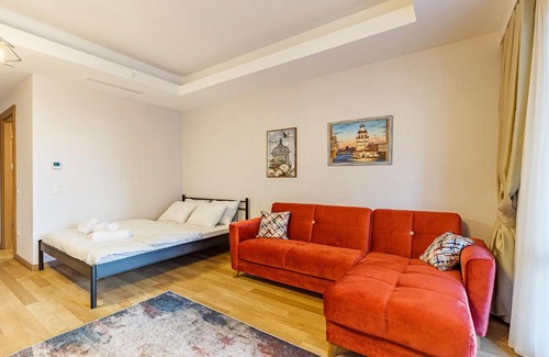 Maslak Appartement | Modern Studio Apartment with Fascinating City View in Sariyer