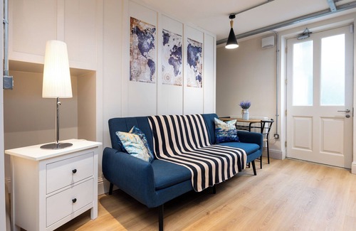 Phibsborough Appartement | Modern Studio APT : 20 Min Walk to Ha'penny Bridge