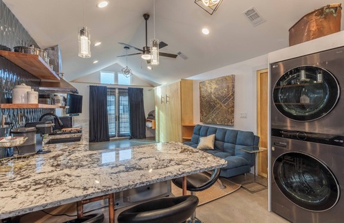 Washington Virginia Vale Appartement | Modern Studio Escape in a Peaceful Denver Neighborhood