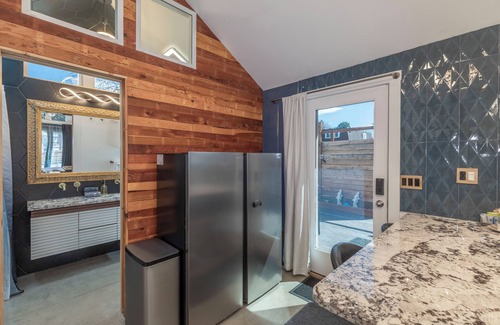 Washington Virginia Vale Appartement | Modern Studio Escape in a Peaceful Denver Neighborhood