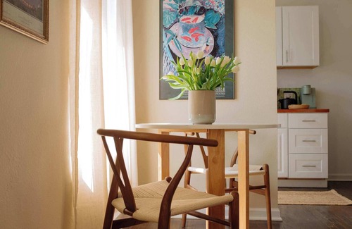 Beachwood Canyon Appartement | Modern Studio in Beachwood Canyon