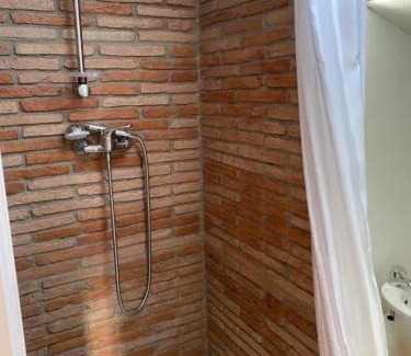 Marano Marchesato Appartement | Modern Studio with Mountain View in Marano Marchesato, 60 m²