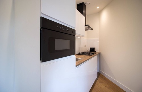 Municipality of Den Haag Appartement | Modern studio with terrace