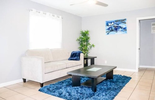 Dallas Maison | Modern Style Minimalistic Home!