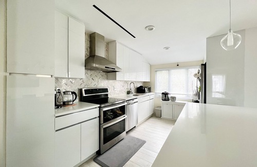 Glen Cove Maison | Modern Stylish 3b3b Home @Glen Cove