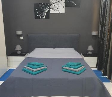 Santa Maria Estate Appartement | Modern, stylish & comfortable 3 bedroom apartment with jacuzzi and private yard with barbeque