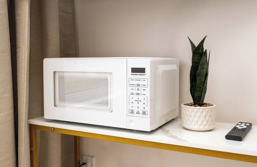 Oakville Appartement | Modern & Stylish Studio in Oakville!