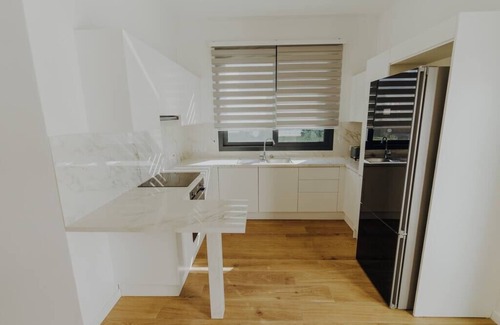 Tatlisu Appartement | Modern Suite Beachfront Getaway
