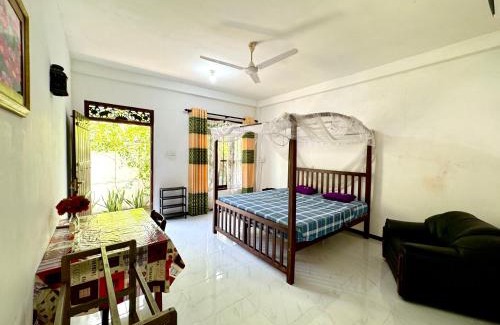 Thalaramba Maison | Modern Tiny House