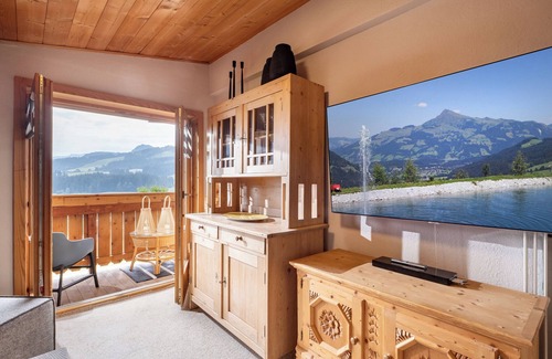 Kirchberg in Tirol Appartement | Modern top floor flat with fantastic views