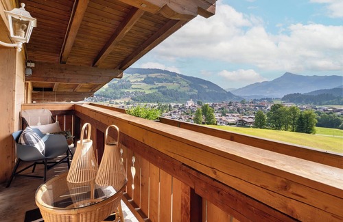 Kirchberg in Tirol Appartement | Modern top floor flat with fantastic views