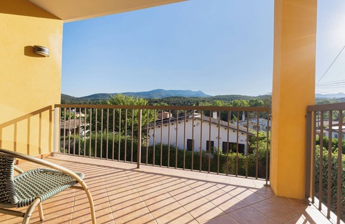 Macanet de Cabrenys Maison | Modern Town House in Maçanet