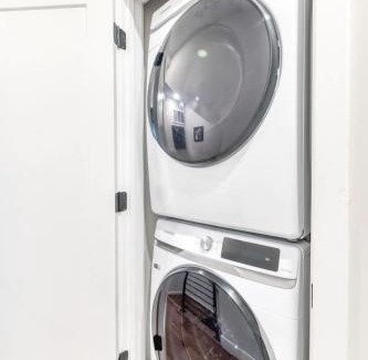Washington Maison | Modern Townhouse w/