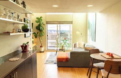 North Beacon Hill Maison | Modern townhouse- with a view! Close to downtown