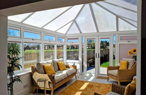 Ingatestone Maison | Modern townhouse with easy access to London