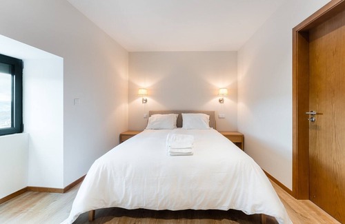 Fareja Appartement | Modern tranquility in Gémeos