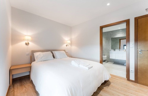 Fareja Appartement | Modern tranquility in Gémeos