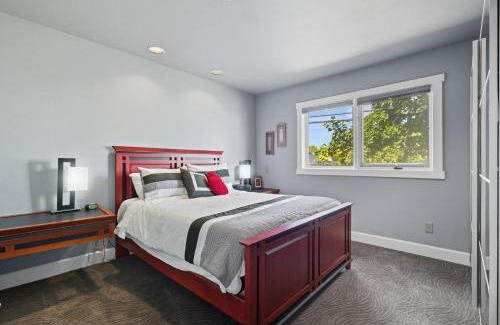 Hough Maison | Modern Upper Level Duplex Dt Vancouver