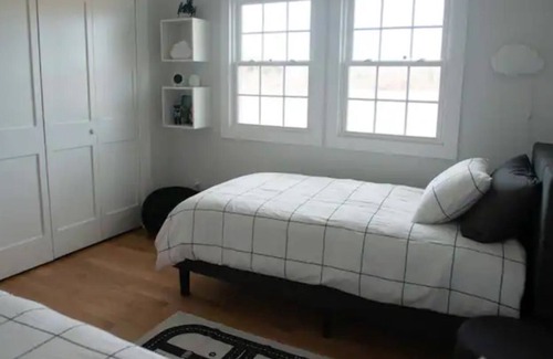 Saugerties Maison | Modern Upstate FarmHouse Best Location