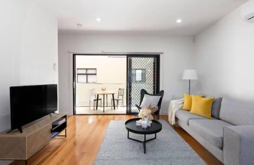 Coburg Maison | Sítio Esperança