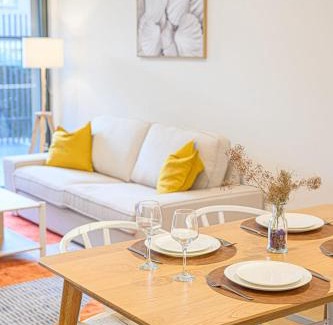 Ryde Appartement | Modern Urban Retreat Stylish Apt in Ryde's Heart